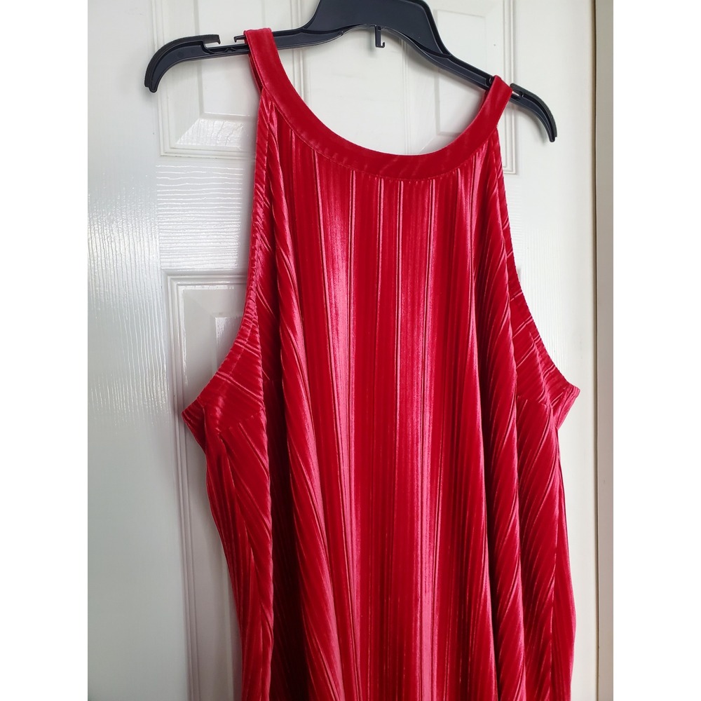 Torrid Tank Top Red Pleated Satin Sleeveless High Neck Blouse Plus Size‎ 4